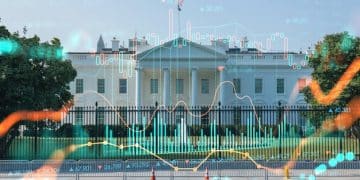 US Economic Forecast: Experts Predict 2.5% Growth Next Quarter - Cover Image