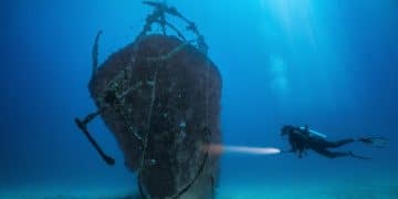 US Underwater Archaeology: Discoveries & Heritage Laws 2025 - Cover Image