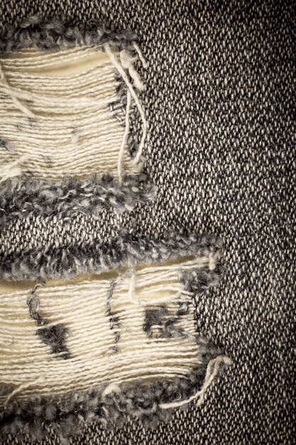 Dating US Ancient Textiles: New Fiber & Dye Analysis