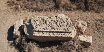 Decoding Ancient Languages: US Archaeological Inscriptions Unveiled - Cover Image