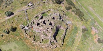 Unearthing the Past: The Mystery of the Mound Builders and Recent Archaeological Discoveries - Cover Image